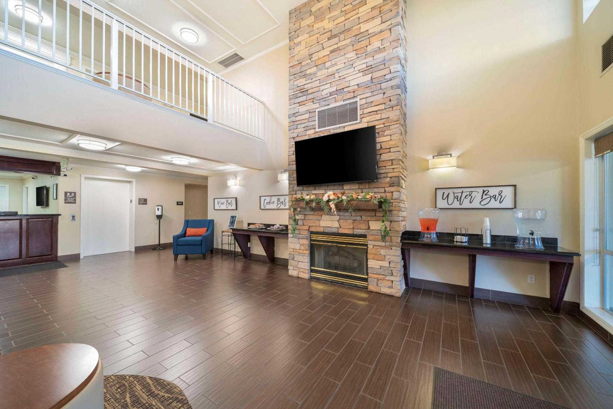 Comfort Suites Red Bluff Near I-5 Luaran gambar