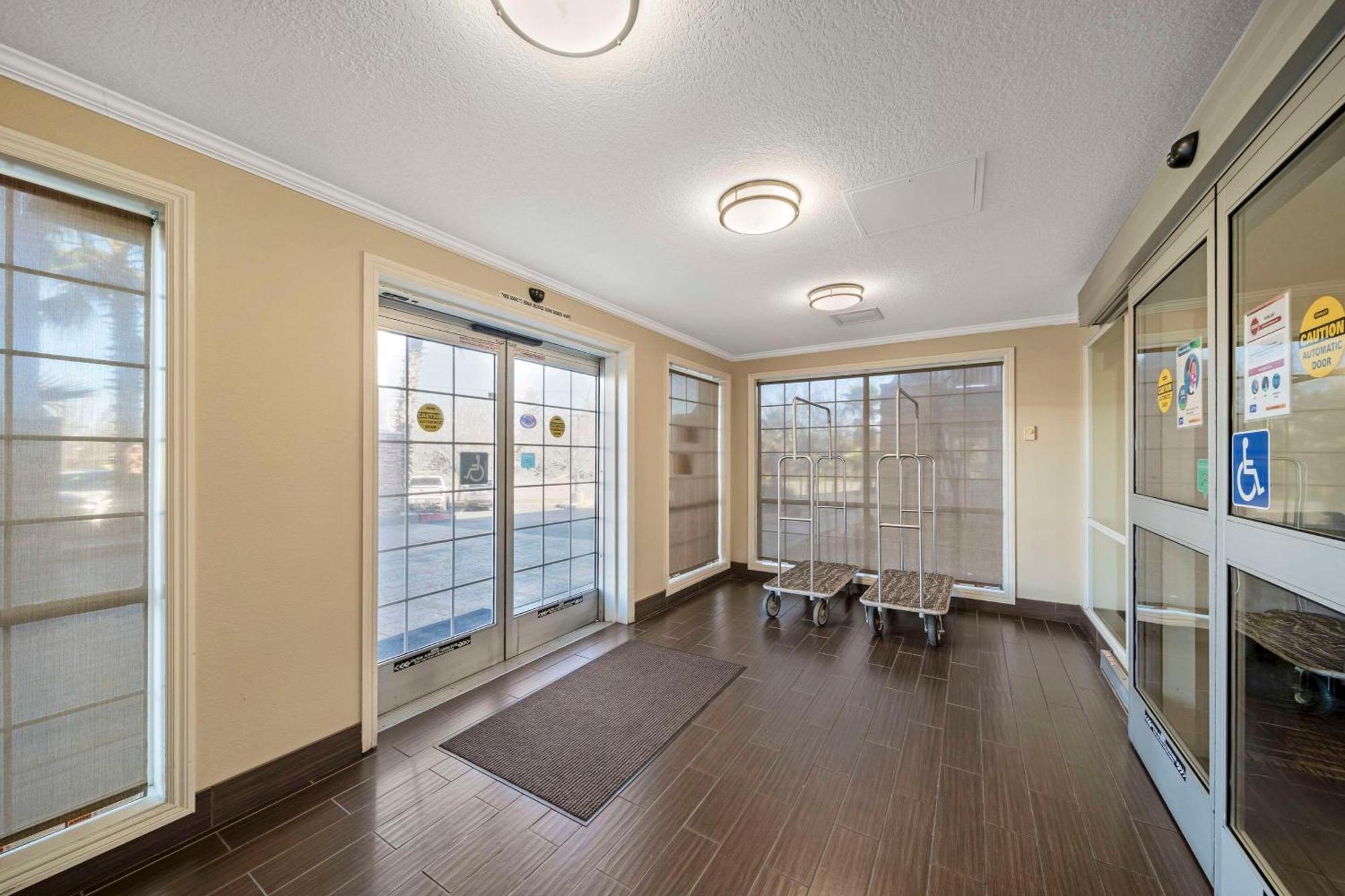 Comfort Suites Red Bluff Near I-5 Luaran gambar
